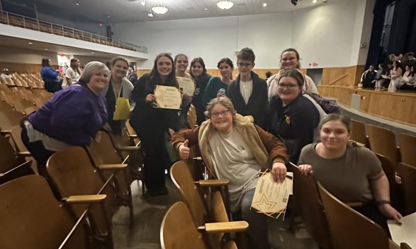 SMHS Thespian Troupe Qualifies for State