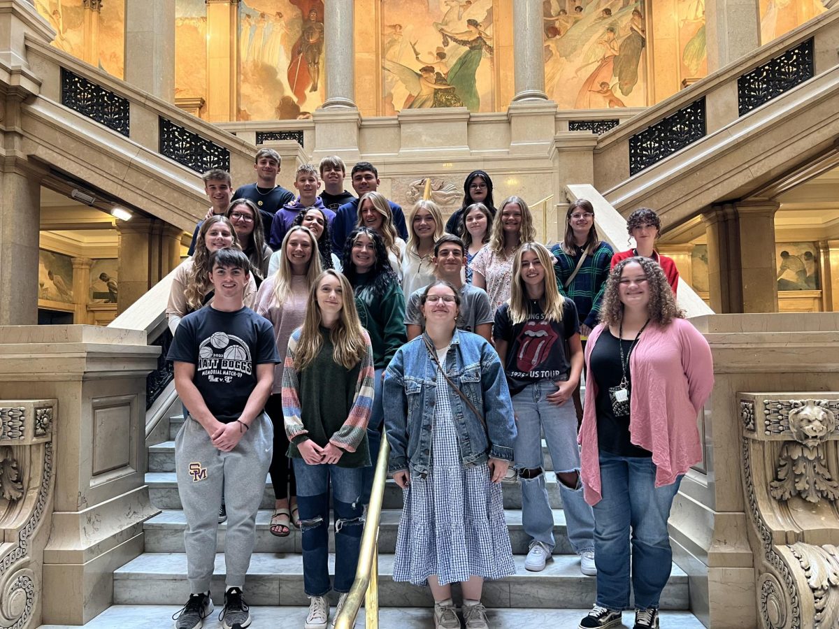 Advanced Students Visit Carnegie Museum