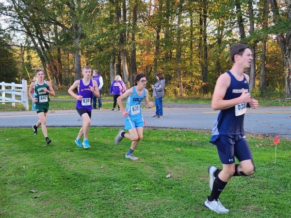XC Teams Race in Kentucky