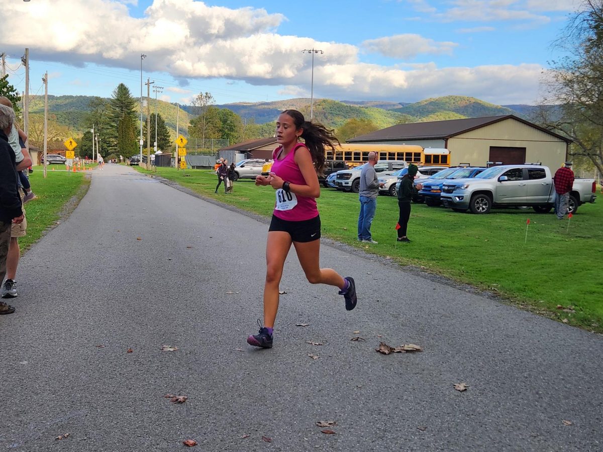 St. Marys Cross Country Teams Sweep Tucker County Invitational